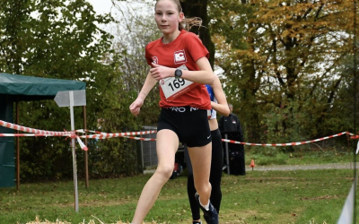 Henrike Henkenmeier ist Vize-Westfalenmeisterin im Crosslauf