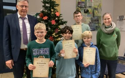 Schülerinnen und Schüler bei Mathe-Olympiade erfolgreich