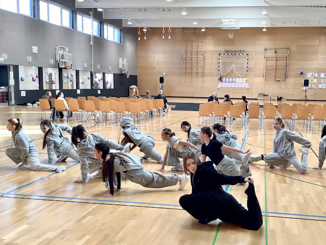 Premiere: Teilnahme der Tanz-AG „Rice Up“ am Tanz-Event „MOVE IT!“